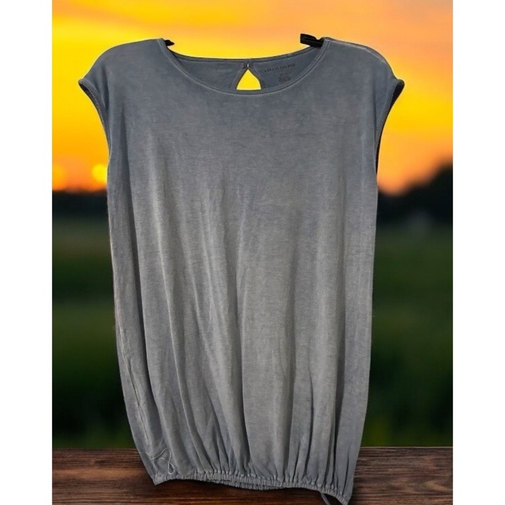 A Pea in the Pod Maternity Blue V-neck Tie Acid wash Sleeveless Top Size X Small